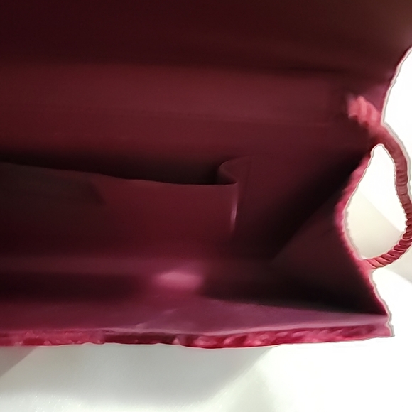 Laura Biagiotti Velvet Cross-body Burgandy Bag, Rose Pattern Imprint Appr 10x4.5 - Picture 11 of 16